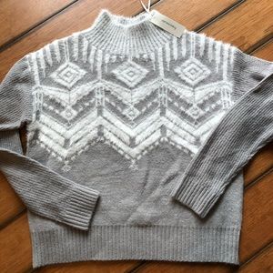 Francescas NWT. Alta heather gray soft sweater